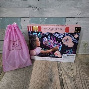 FAO Schwarz | 40 Piece Magnetic Tile Set | Pastel | BNWT